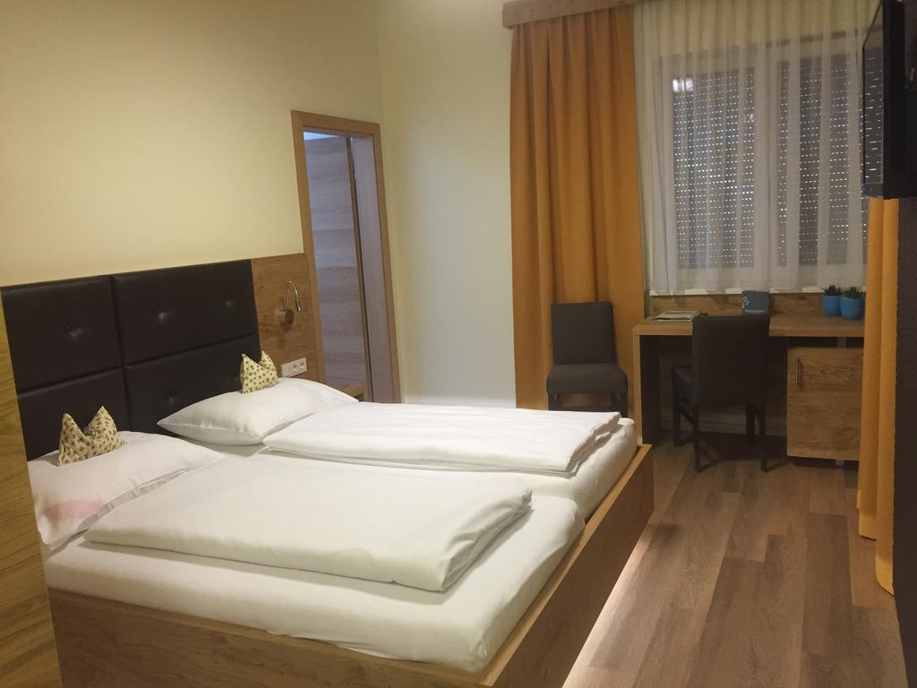 Schnepfenhof Hotel Jois Kamer foto
